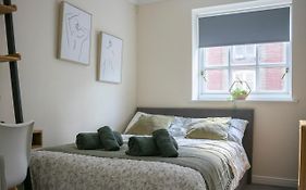 Lovely 3-Bedroom Apartment In Colchester