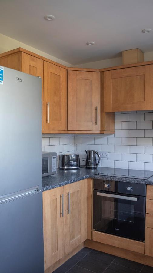 Lovely 3-Bedroom Apartment In Colchester Exterior photo